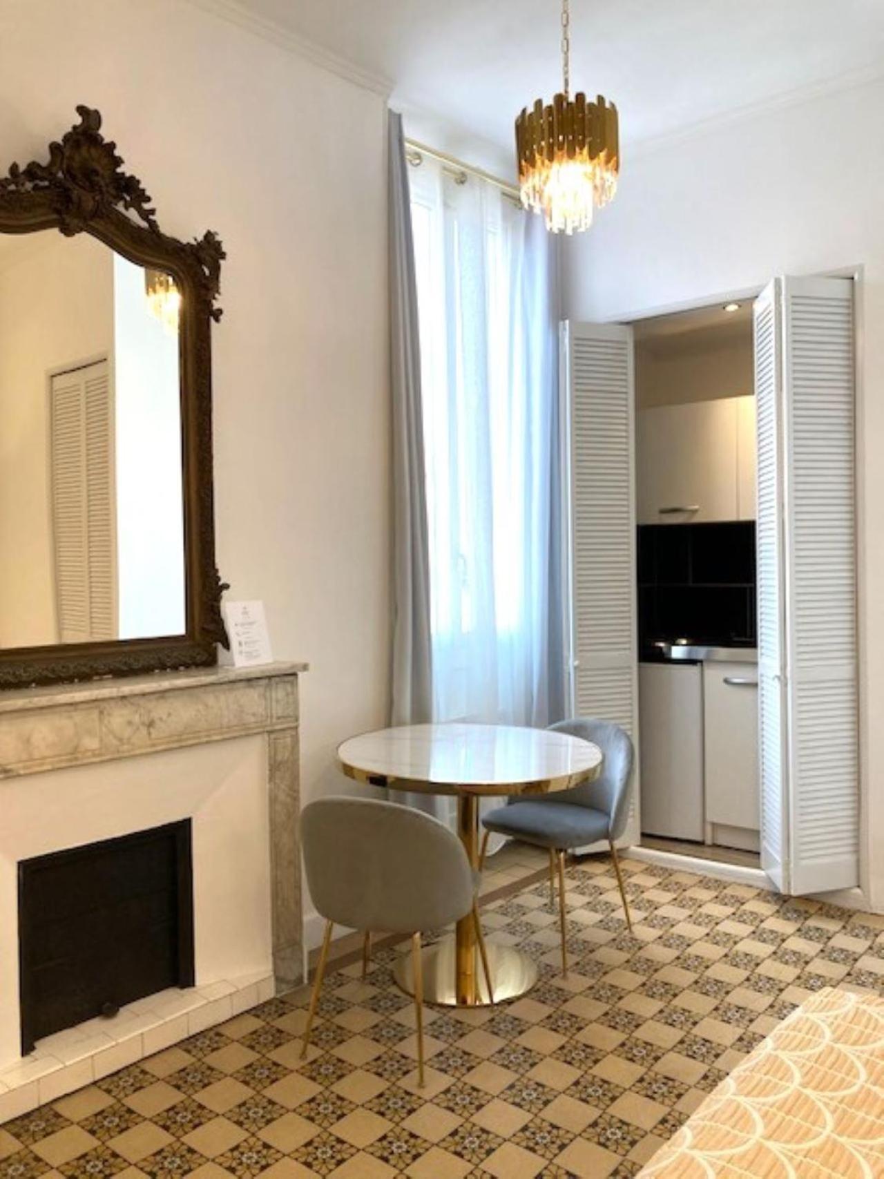 Hotel Cresp Nice Oda fotoğraf